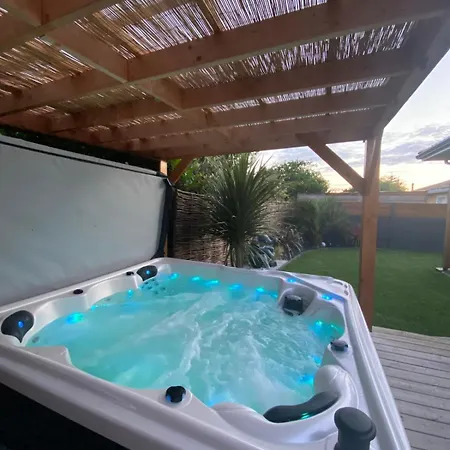 Βίλα With Jacuzzi In Bassin D'arcachon, 15 Min From Pilat Biganos